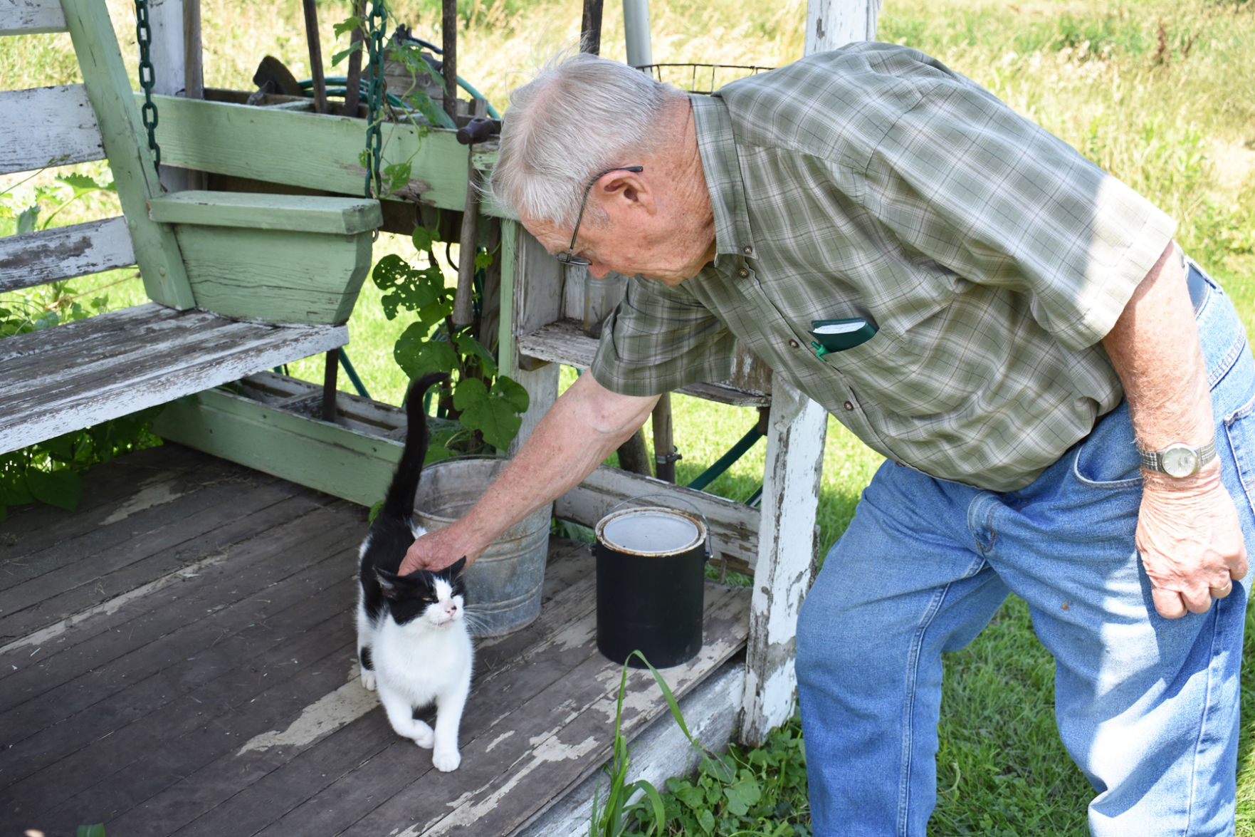 Joe Jacobson and cat